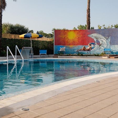 Hotel Blumarine Roseto Degli Abruzzi Exterior photo