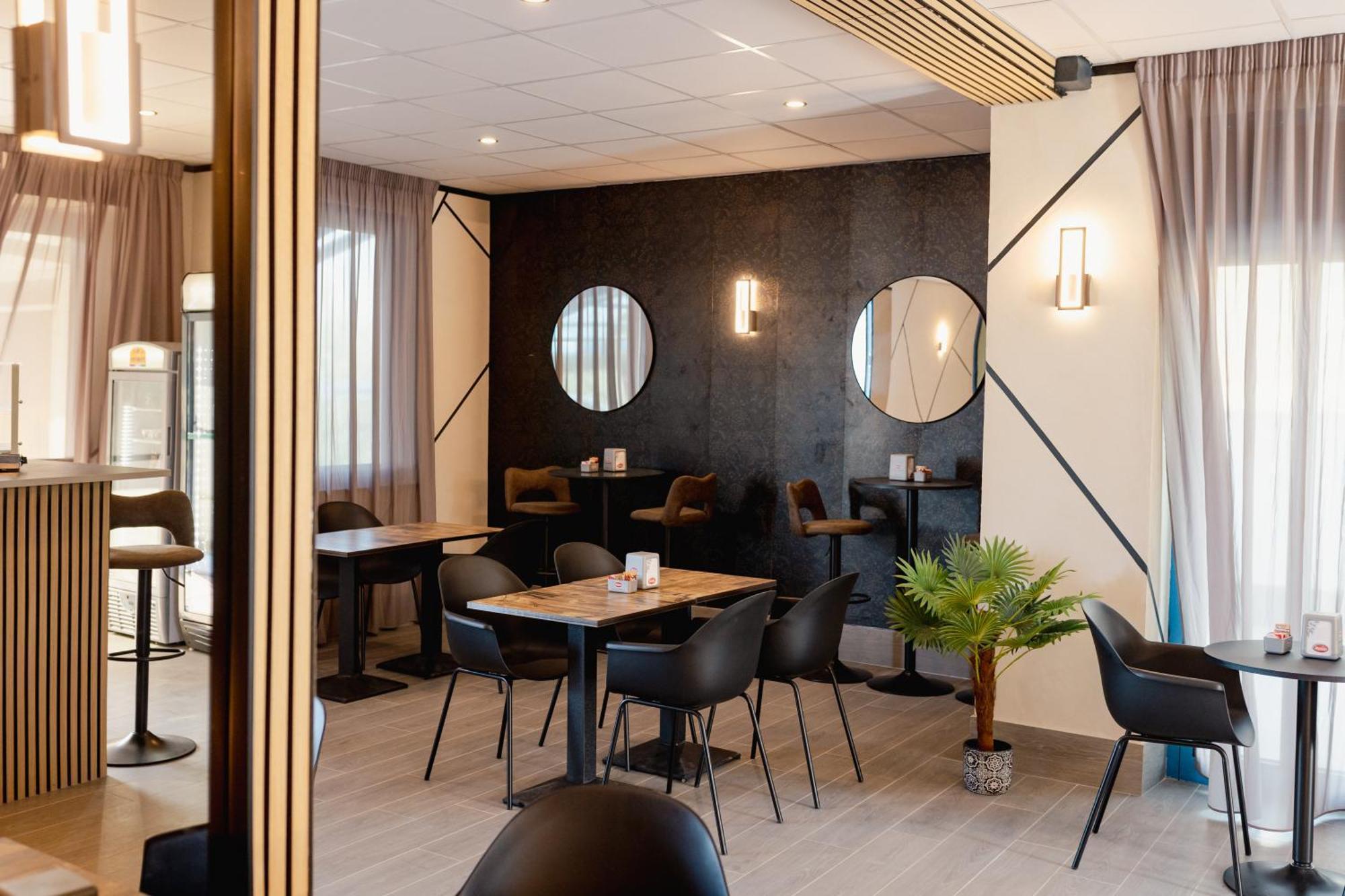 Hotel Blumarine Roseto Degli Abruzzi Exterior photo