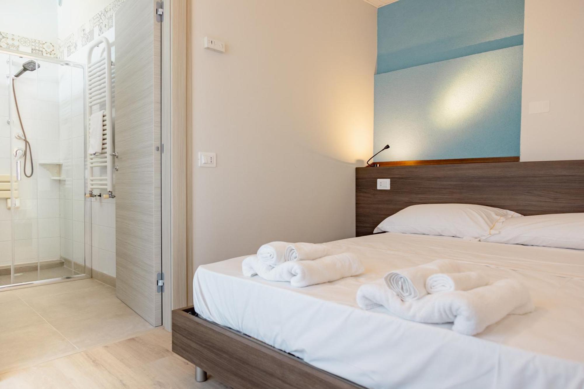 Hotel Blumarine Roseto Degli Abruzzi Exterior photo