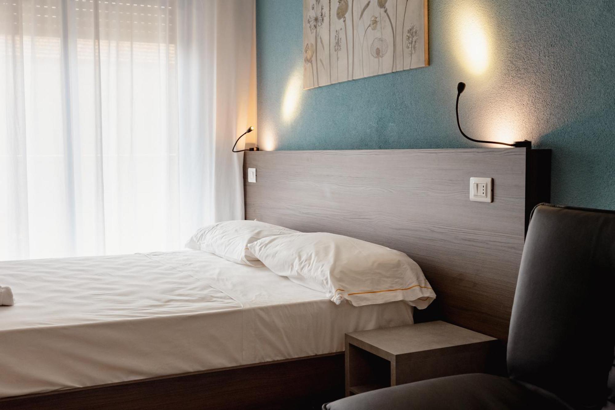 Hotel Blumarine Roseto Degli Abruzzi Exterior photo