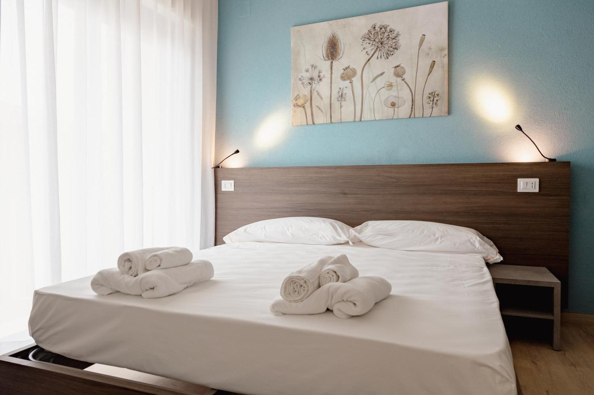 Hotel Blumarine Roseto Degli Abruzzi Exterior photo